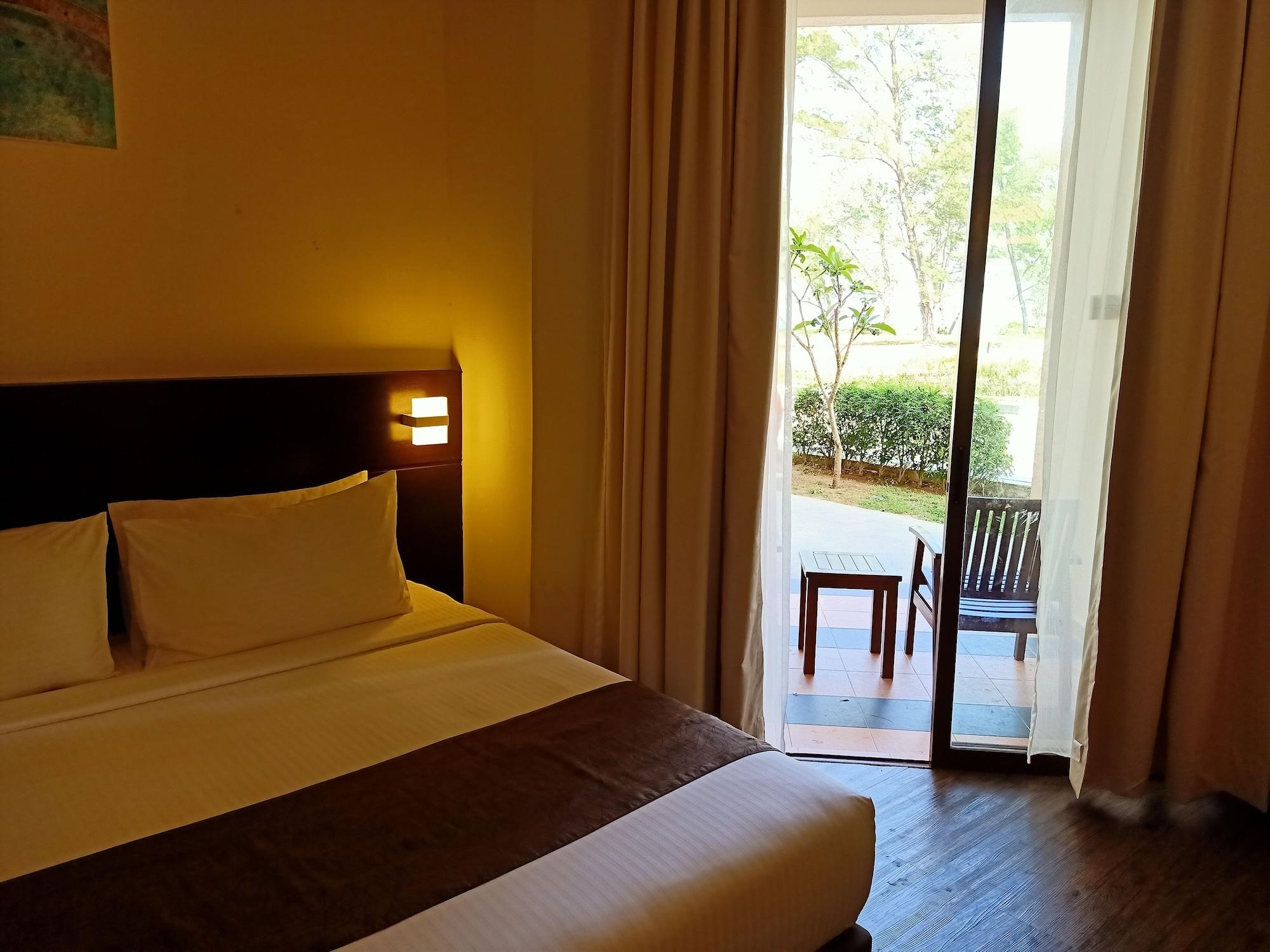 Villea Rompin Resort & Golf Kuala Rompin Bagian luar foto