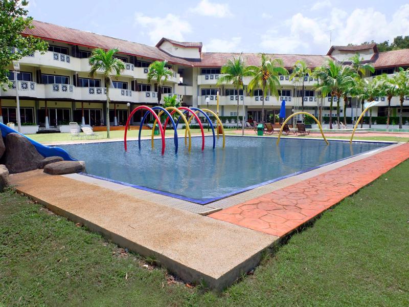 Villea Rompin Resort & Golf Kuala Rompin Bagian luar foto